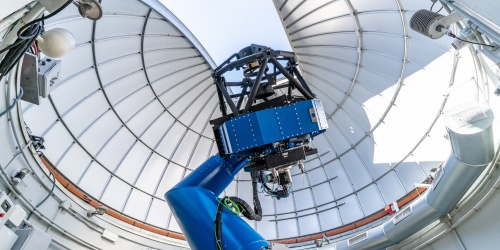 The J-PLUS project helps to understand key properties of metal-bearing white dwarf stars.