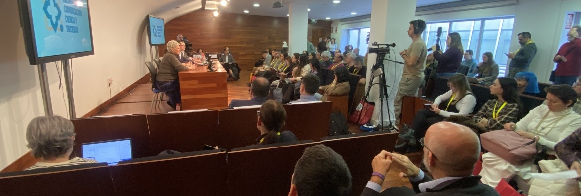 More than 100 professionals trained in Teruel on how to report on eclipses